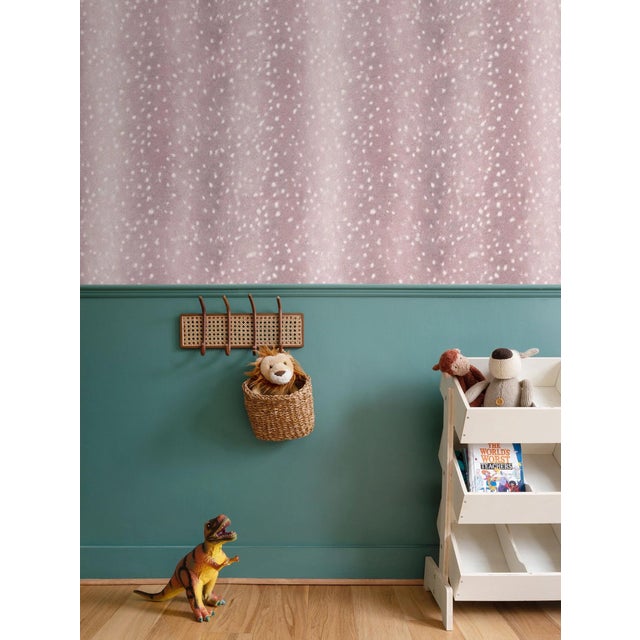 Paper Wilde Spotted Antelope Hide Traditional Wallpaper – Quartz Pink Single Roll For Sale - Image 7 of 8