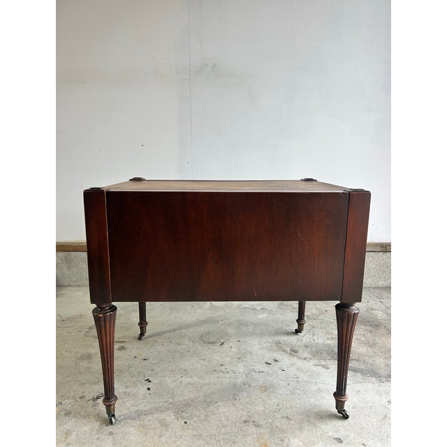 1920s 1920s Stickley Grand Rapids Mahogany Leather-Top Side Table With Drawer For Sale - Image 5 of 12