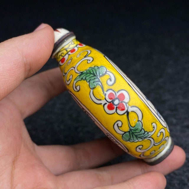 Late 20th Century Vintage Chinese Cloisonné Enamel Snuff Bottle With Blue Dragon Motif For Sale - Image 5 of 9