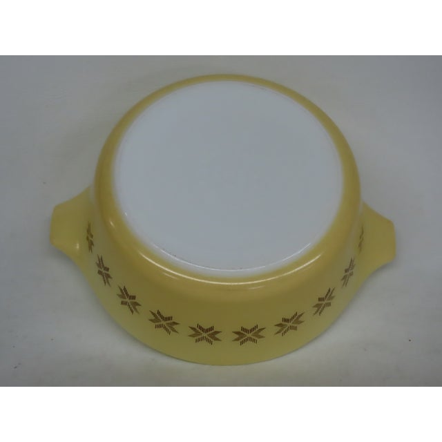 Mid Century Pyrex Town Country Yellow Casserole Dish Cross Stitch Star 4673b For Sale - Image 10 of 15