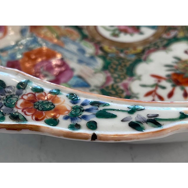 Rose 19th-Century Chinese Rose Medallion Porcelain Shrimp Dish For Sale - Image 8 of 8