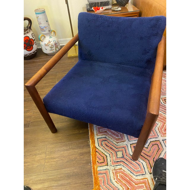 Beautiful rare vintage, mid century modern lounge chair by Adrian Pearsall for a Craft Assocoates. Take this chance to own...