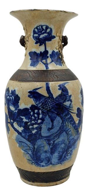 Antique Chinese Nanjing White and Blue Crackleware Vase, Late 19th Century