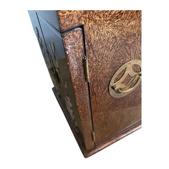 Vintage Midcentury Chinoiserie Brown Lacquer Shell Inlay Jewelry Box Cabinet For Sale - Image 15 of 15