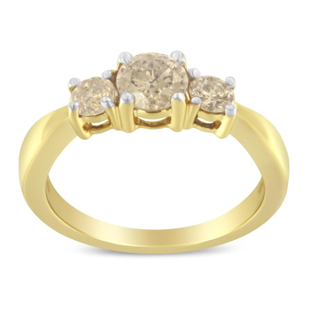 Contemporary 10K Yellow Gold Three Stone Diamond Band Ring (1.00 cttw, J-K Color, I2-I3 Clarity), Size 7.5 For Sale - Image 3 of 8