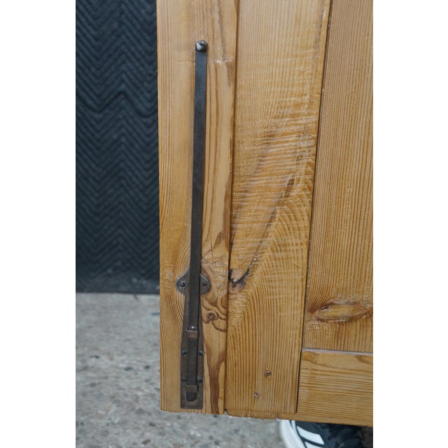 Antique 19th C. French Provincial Louis XV Pine Wardrobe Armoire Media Cabinet For Sale - Image 12 of 17
