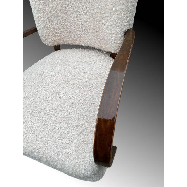 Brand new upholstery, new cushion seats, new covers all over made from 100% pes, lovely fluffy and soft material. The...