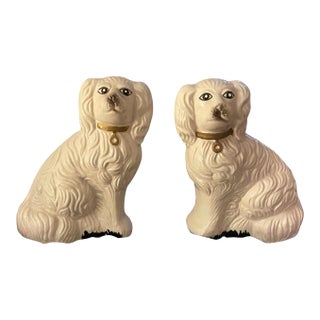 Vintage Late 20th Century Pair Ceramic Staffordshire Style Spaniel Dog Figurines For Sale