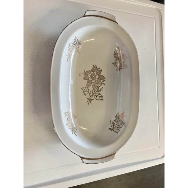 Mid-Century Modern 1960s Vintage Oval White & Gold Bowl For Sale - Image 3 of 8