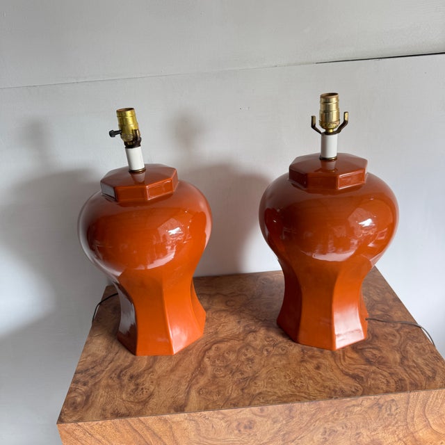 1960s Mid Century Modern Terra Cotta Colored Ceramic Table Lamps- A Pair For Sale - Image 5 of 12