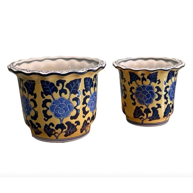 Late 20th Century Late 20th Century Matching Pair of Yellow and Blue Chinoiserie Cachepot / Planters For Sale - Image 5 of 5
