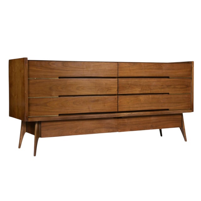 Kent Coffey Long Large Mid-Century Modern Walnut Dresser With Brass Accents For Sale - Image 4 of 16