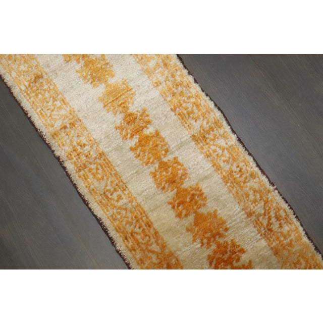 Early 20th Century Early 20th Century Zabihi Collection Turkish Angora Oushak Runner - 1'3" x 5'6" For Sale - Image 5 of 7