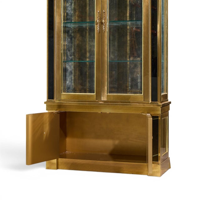 Mid 20th Century Mastercraft Neoclassical Brass and Glass Vitrine Cabinet For Sale - Image 5 of 7