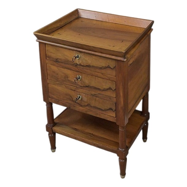 Small Louis-Philippe Walnut Side Table, 19th Century For Sale