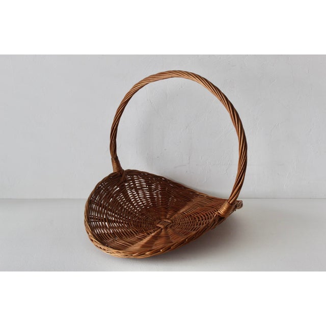 Vintage French Style Wicker Flower Gathering Basket For Sale In Miami - Image 6 of 12