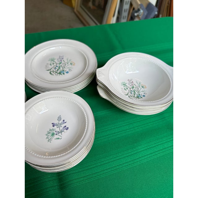 1970s Collection of Small Plates and Bowls With Different Flower Designs- 22 Pieces For Sale - Image 9 of 9