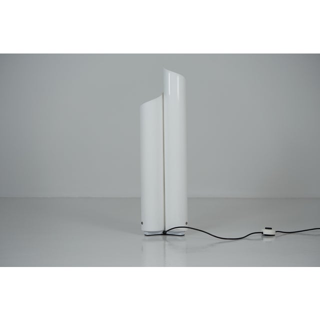 Mid-Century Modern Model Mezzachimera Table Lamp by Vico Magistretti for Artemide, 1960s For Sale - Image 3 of 10