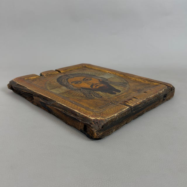A devotional object of exceptional value and rarity, ideal for discerning collectors and lovers of sacred art. This...