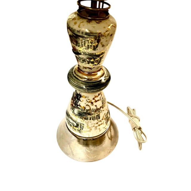 Metal 1960s Atomic Mid-Century Ceramic Lamp With Black, Gray and Gold Design With Complementary Gray Swirled Fabric Shade For Sale - Image 7 of 10