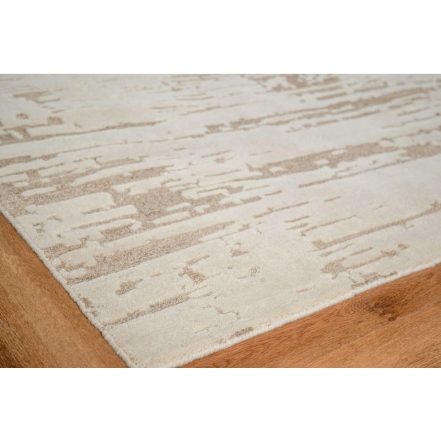 The Platinum collection stuns with its dense wool pile and natural fiber loop accent. With its soft earthy color palette...