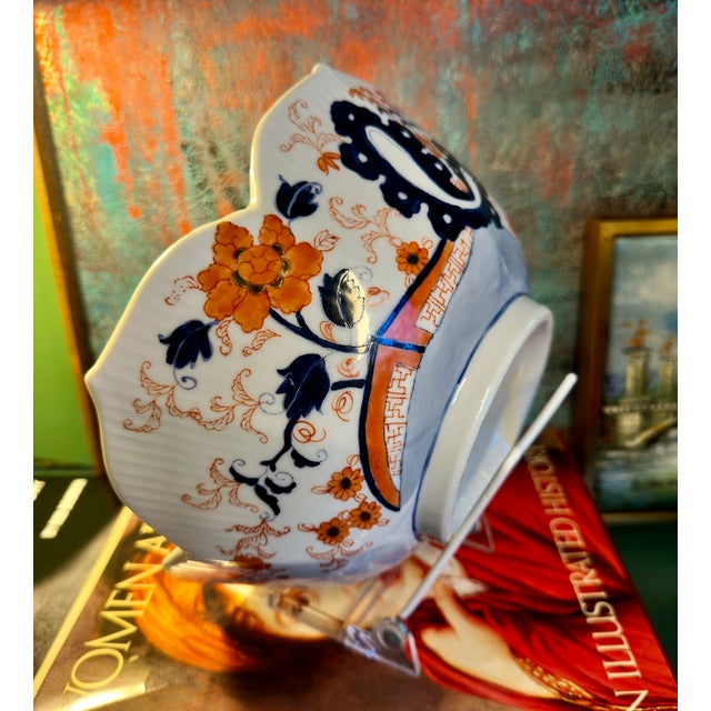 Ceramic Antique Japanese Arita Imari Porcelain Chrysanthemum Bowl | Edo Period | Early 18th Century | Hand-Painted Fuku Mark For Sale - Image 7 of 18