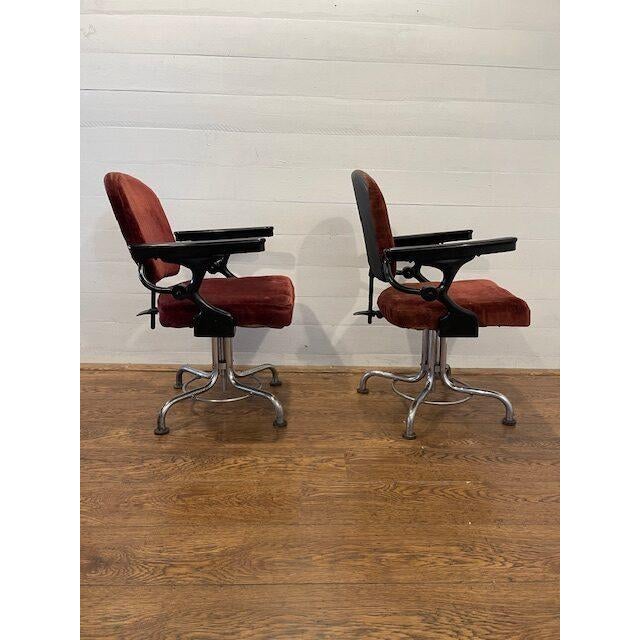 Set Vintage -Mid Century Barber Chairs Very heavy [, 25 kg a piece] Chrome metal base In height adjustable Needs new...