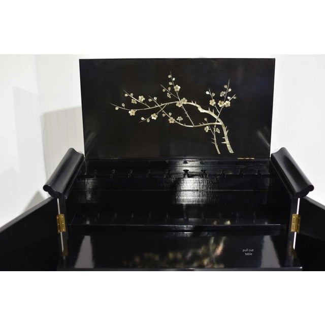Black Mid Century Chinoiserie Altar Mother of Pearl Flip Top Liquor Bar For Sale - Image 8 of 12