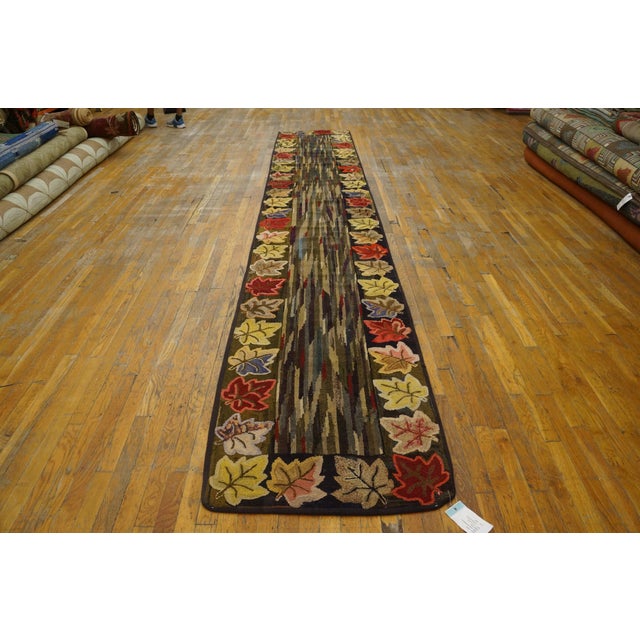 1930s American Hooked Rug Runner ( 2'6" x 15'6" - 76 x 472 ) American Hooked Rugs Contemporary American Hooked carpet...