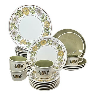 Mid Century Scandinavian Avocado and Daisy Dinnerware- Set of 32 For Sale