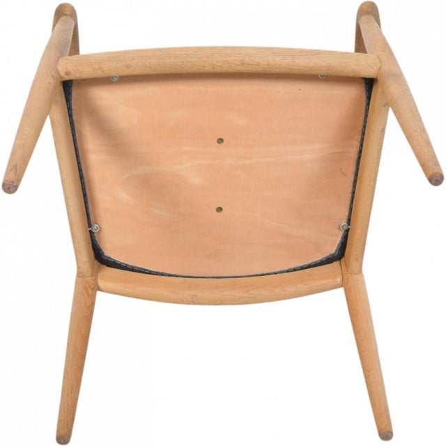 JH503 The Chair in Oak and Black Leather by Hans Wegner, 1960s For Sale - Image 16 of 18