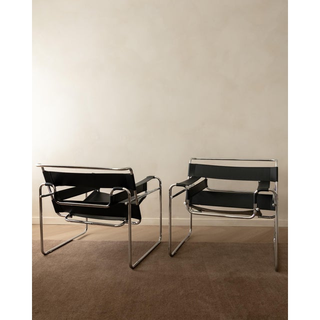 1970s Wassily B3 Lounge Chairs by Marcel Breuer for Knoll International, 1970s, Set of 2 For Sale - Image 5 of 18