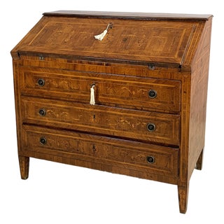 Italian Drop-Leaf Chest of Drawers in Inlaid Wood, 1700s For Sale