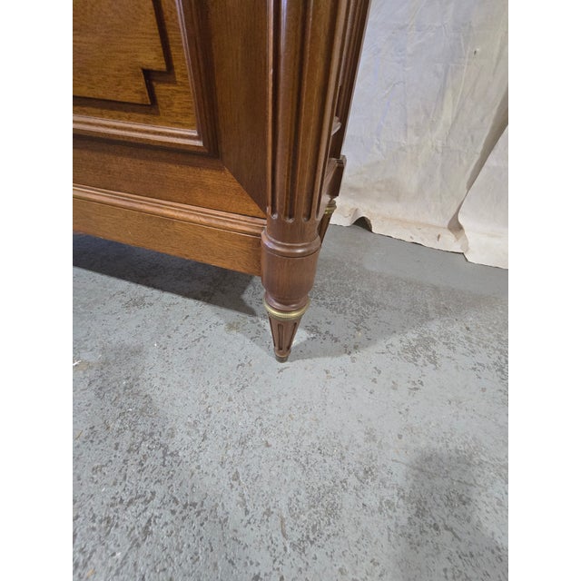 Wood Late 20th Century French Directoire Style Marble Top Mahogany Vitrine Cabinet For Sale - Image 7 of 10