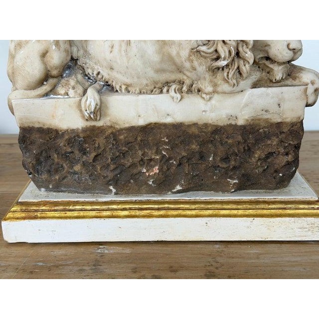 Pair of Neoclassical Recumbent Lion Table Lamps - After Canova For Sale - Image 9 of 15