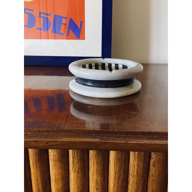 Stone Black and White Marble Inlays Ashtray, 1970s For Sale - Image 7 of 18