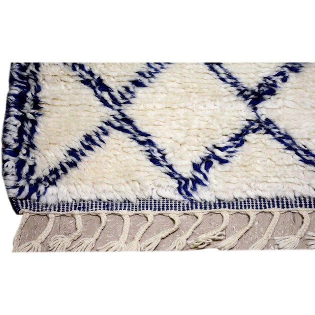 Moroccan Modern Hand Knotted Wool Rug, 5'x7' For Sale - Image 4 of 4