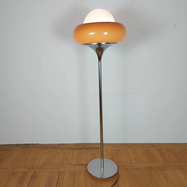 Tulip Floor Lamp by Guzzini for Meblo, Italy, 1960s For Sale - Image 6 of 7