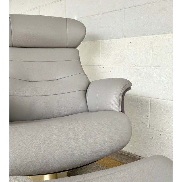 Wood Mid-Century Modern Eames Style Italian Gray Leather Lounge Chair and Ottoman For Sale - Image 7 of 8