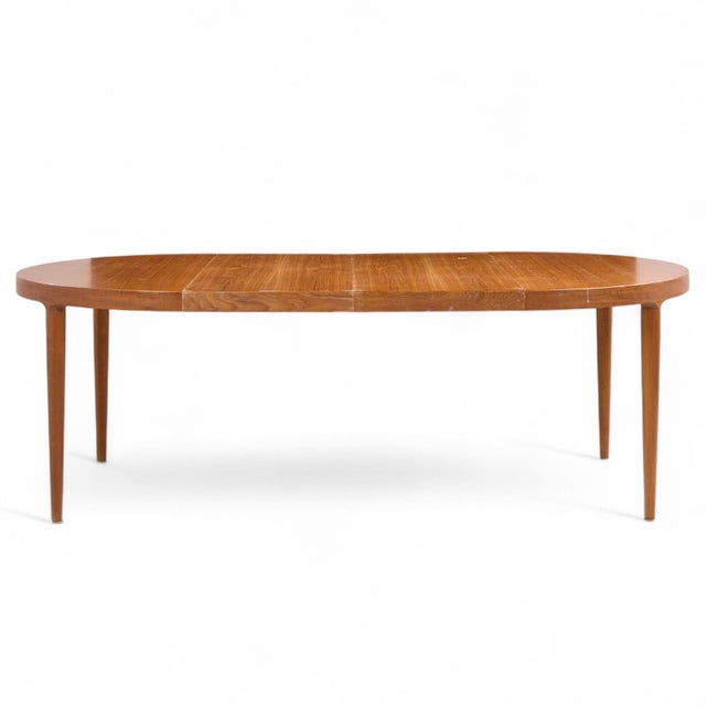 Skovmand & Andersen for Moreddi Mid Century Danish Teak Expanding Dining Table with 2 Leaves This table measures: 47.25...