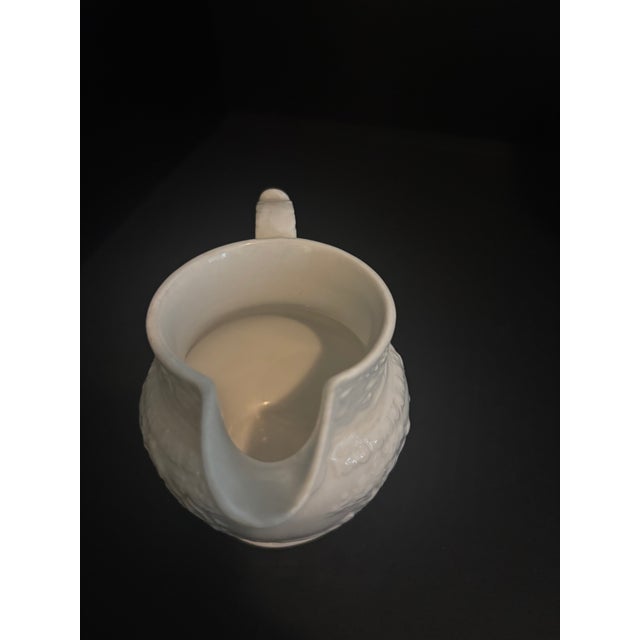 Vintage English t.g. Green & Co Relief Molded Creamware Teapot & Creamer Set - 2 Pieces For Sale In Los Angeles - Image 6 of 11