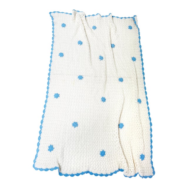 Vintage Midcentury Handmade Crochet Blanket With 3d Blue Flowers – White & Blue Baby or Child Blanket, 66” X 48” For Sale
