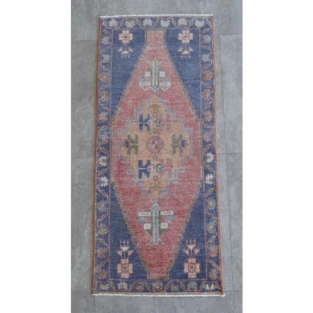 Hollywood Regency 1970s Vintage Hand Knotted Rug For Sale - Image 3 of 5