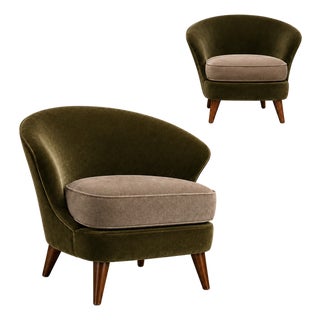 Pair of “Concha” Armchairs in Two-Tone Mohair by Joaquim Tenreiro, Brazil, 1960s For Sale
