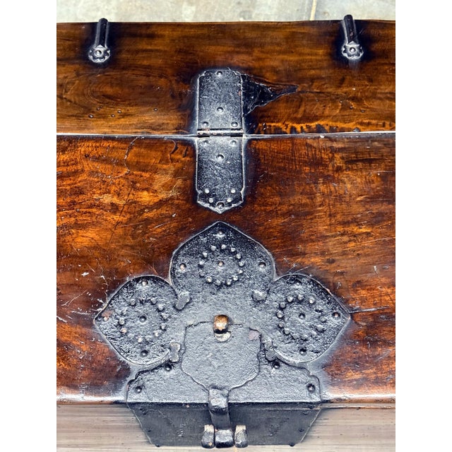Large Superb Antique Korean Ton-Kwe Chest with Iron Hardware For Sale - Image 9 of 18