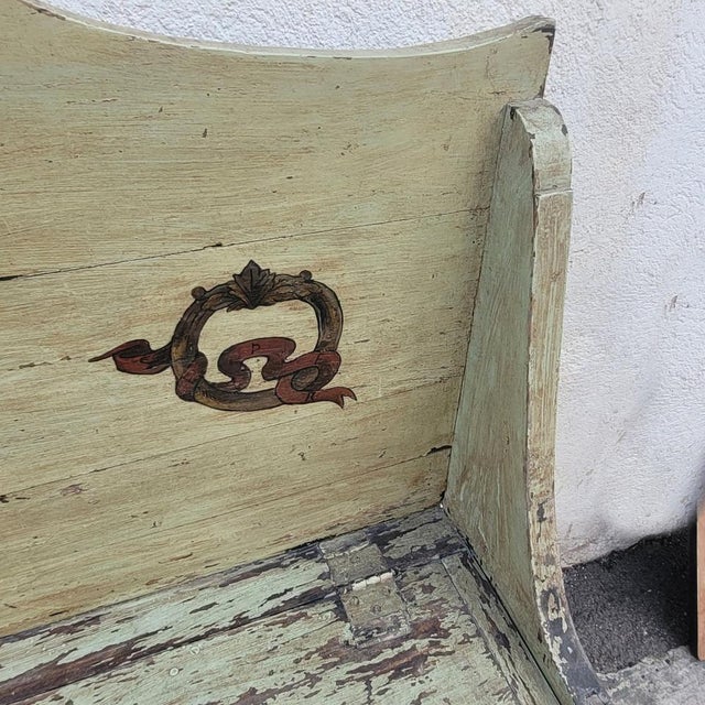 Early 19th Century High-Backed Storage Bench in Green Lacquer, Italy For Sale - Image 9 of 18