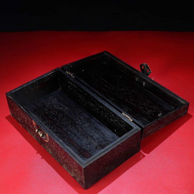 1980s Vintage Chinese Zitan Wood Box With Mother of Pearl Bats & Fortune Coin Inlay - Prosperity Motif For Sale - Image 5 of 8