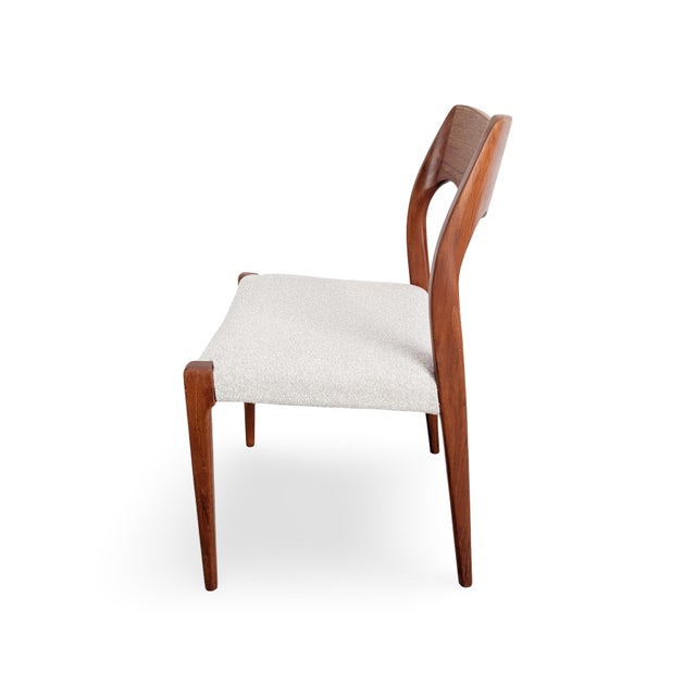 Brown Chairs Model 71 in Bouclé by Niels Otto Møller for J.L. Mollers 1960, Set of 5 For Sale - Image 8 of 11