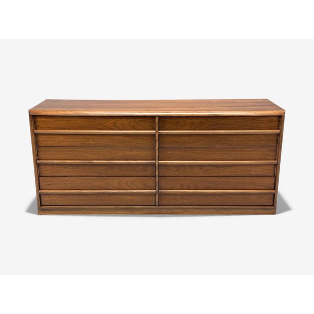 t.h. Robsjohn-Gibbings, American Modern, Walnut, Dresser, Usa 1960s For Sale - Image 4 of 12