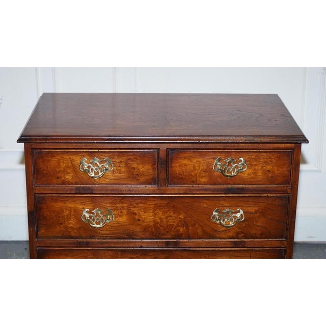 Georgian Style Chest of Drawers in Elm For Sale - Image 14 of 16